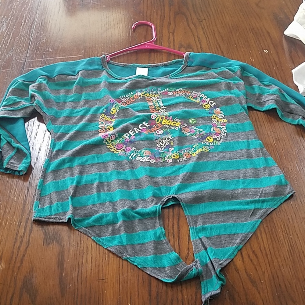 Girls blouse size 14/16